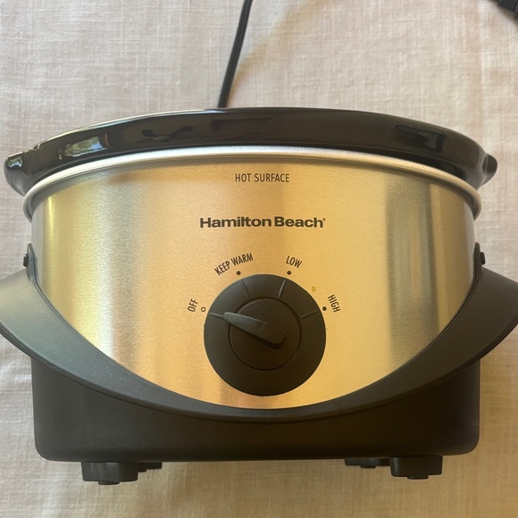Hamilton Beach Other - EUC 3-Quart Slow Cooker with Dial Control